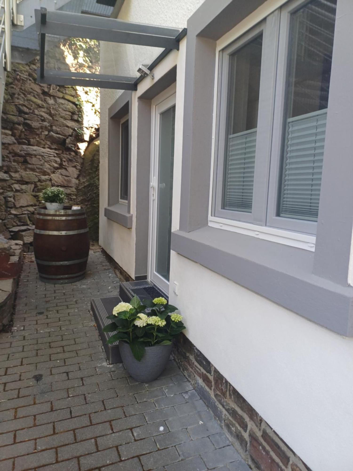 Ferienapartment Zur Bunten Kuh Walporzheim Бад-Нойенар-Арвайлер Экстерьер фото